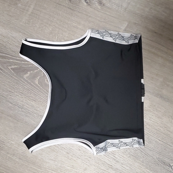 LF the Brand crop top sports athletic zipper front size M - Picture 3 of 7